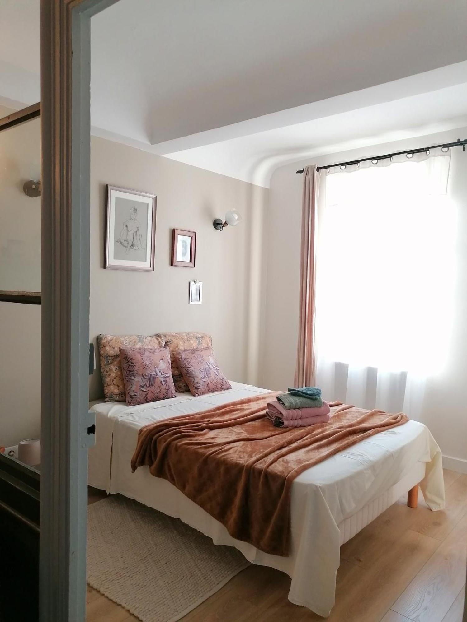 Charmante Suite Independante En Maison De Village ロリオル・シュル・ドローム エクステリア 写真